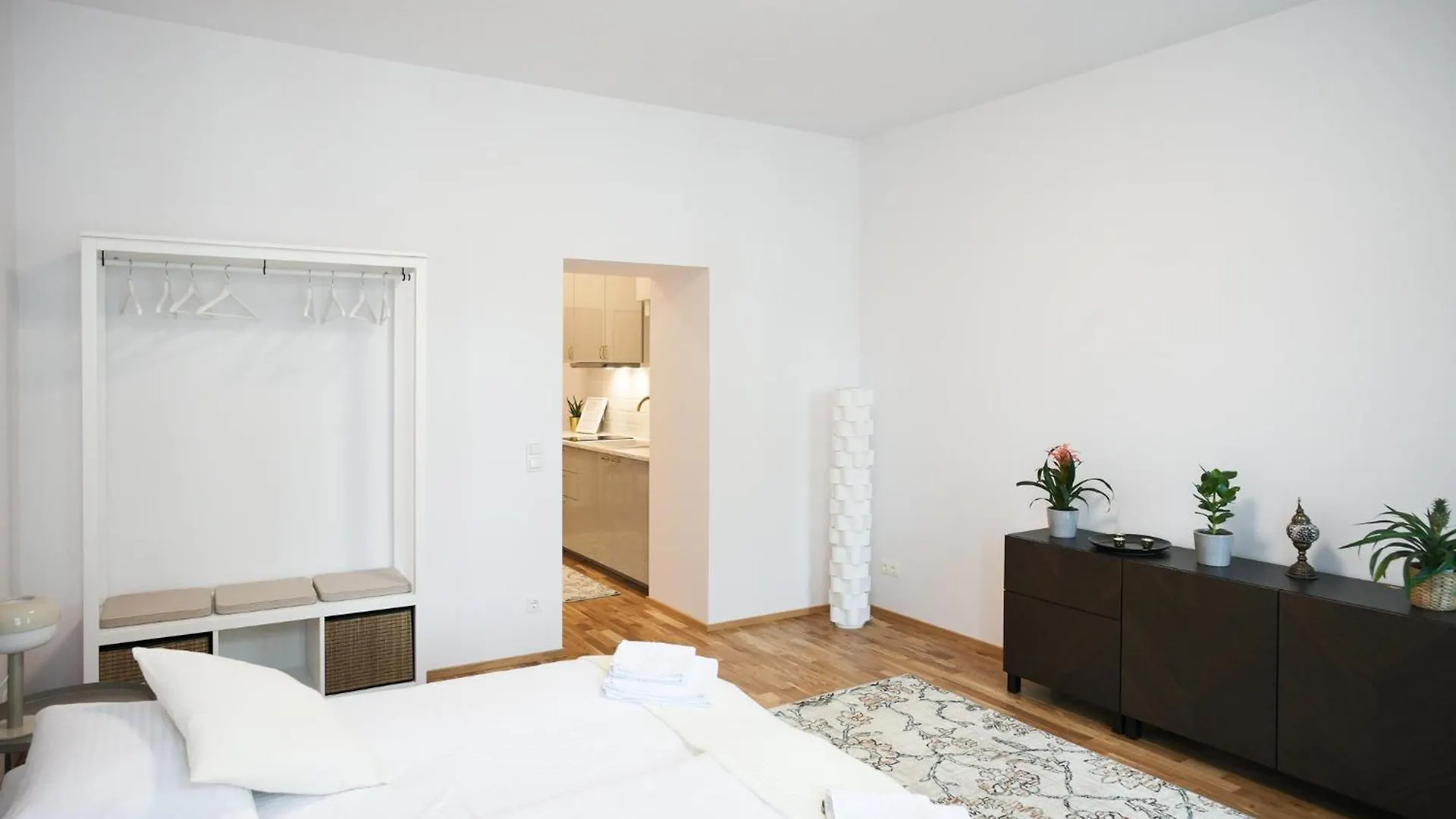 Meidling Living Spaces Wiedeń 0*,  Austria